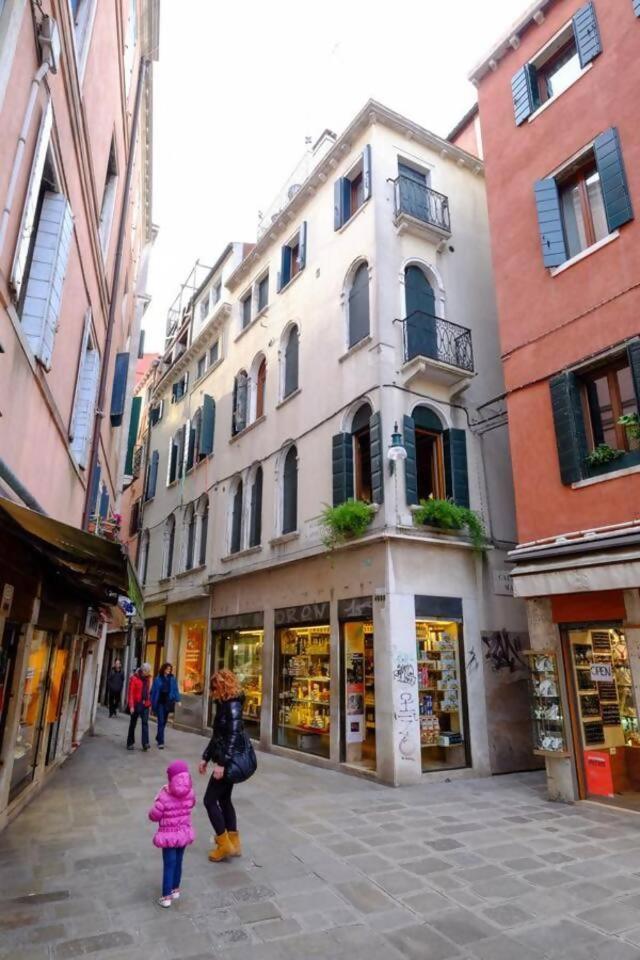 Campanile alla Canonica Venezia Esterno foto